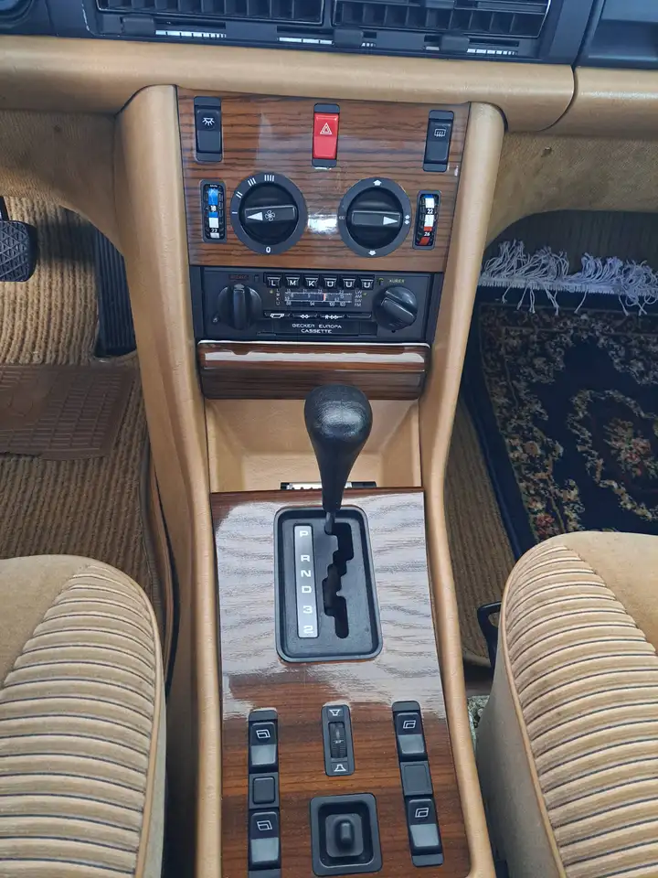 Mercedes-Benz 280 SE, foto 3