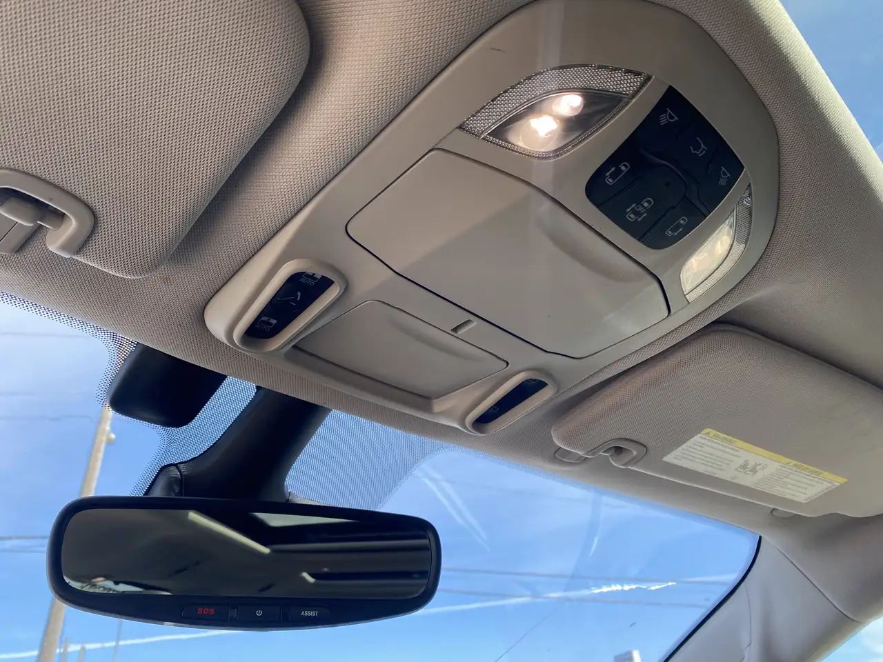 Chrysler Pacifica снимка Chrysler Pacifica