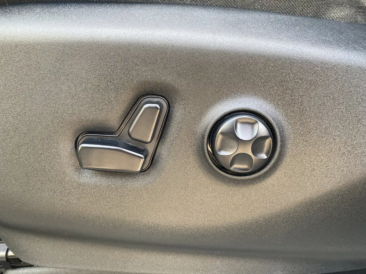 Chrysler Pacifica снимка Chrysler Pacifica