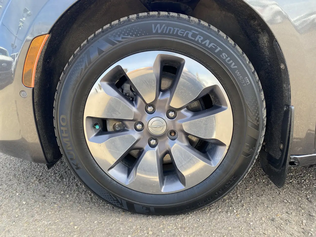 Chrysler Pacifica снимка Chrysler Pacifica