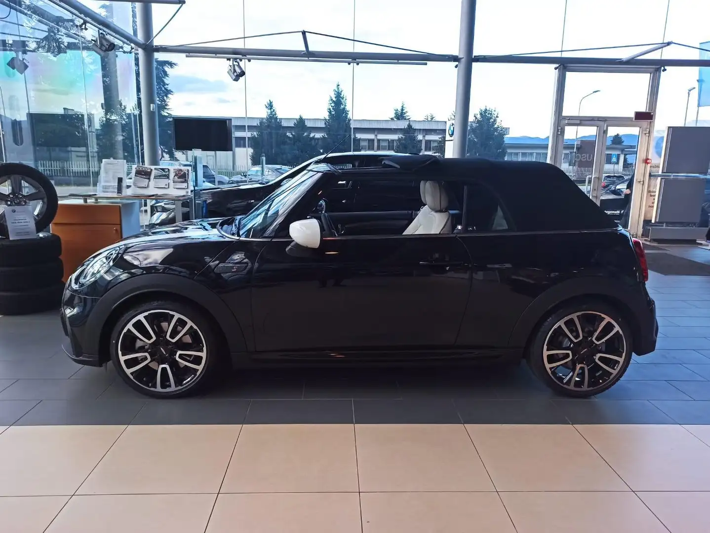 MINI Cooper S Cabrio Mini IV Cabrio F57 2021 2.0 JCW auto Oro - 2