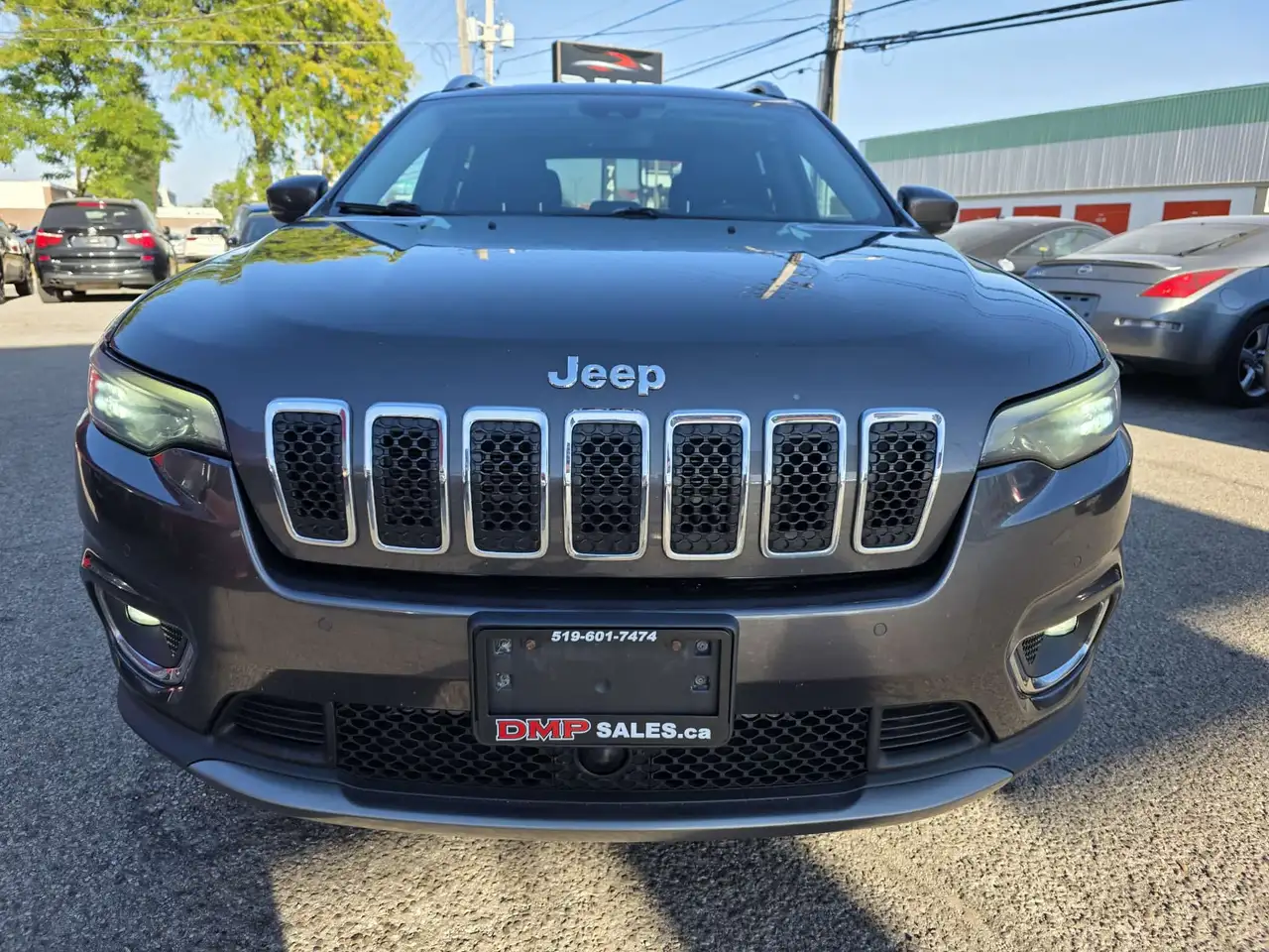 Jeep Cherokee снимка Jeep Cherokee