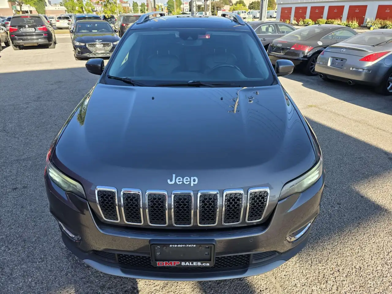 Jeep Cherokee снимка Jeep Cherokee