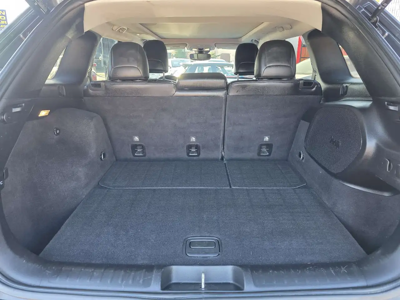 Jeep Cherokee снимка Jeep Cherokee