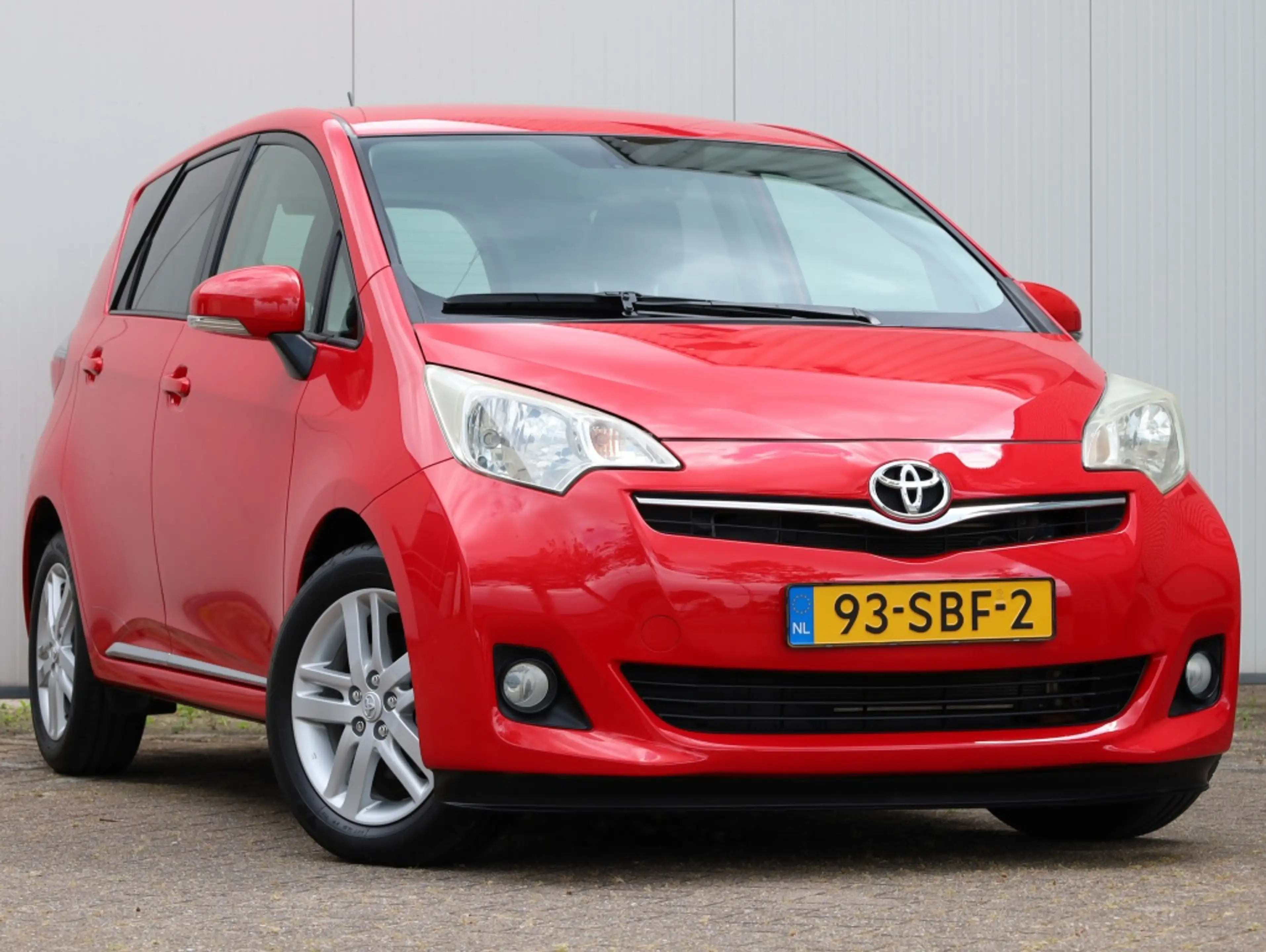 Toyota Verso-S 1.3 VVT-i Dynamic | NL-Auto | Clima | Camera — photo 11