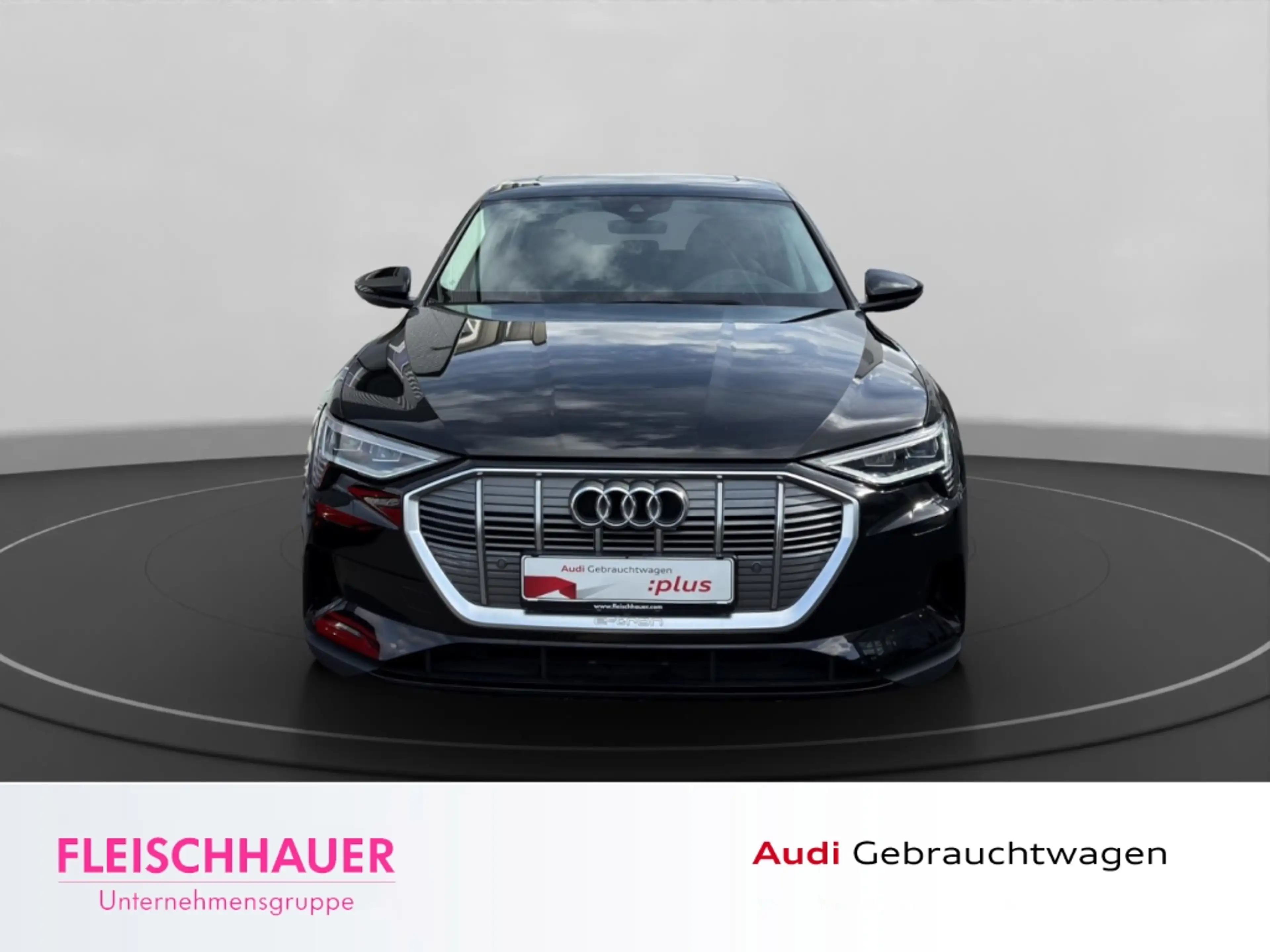 Audi e-tron 55quattro 300 KWLeder+Matrix+Pano+HeadUp+CarPlay+N — photo 2