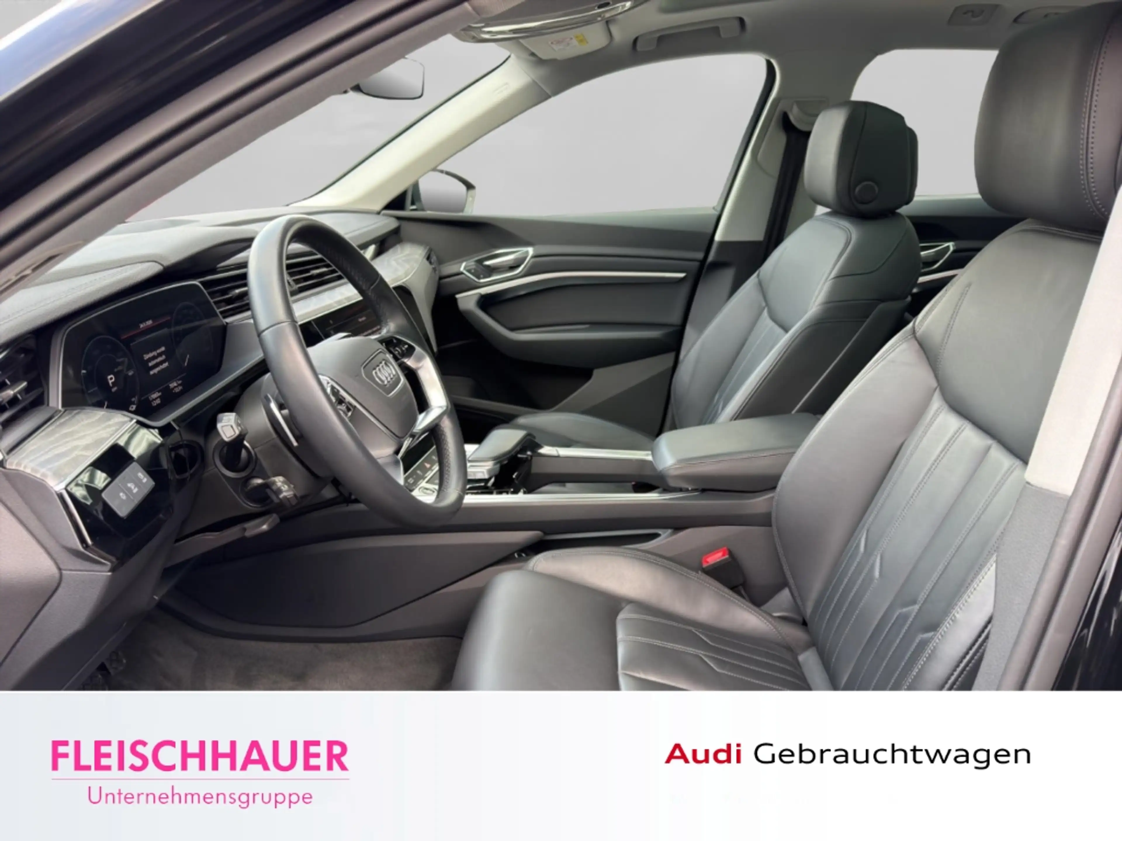 Audi e-tron 55quattro 300 KWLeder+Matrix+Pano+HeadUp+CarPlay+N — photo 7
