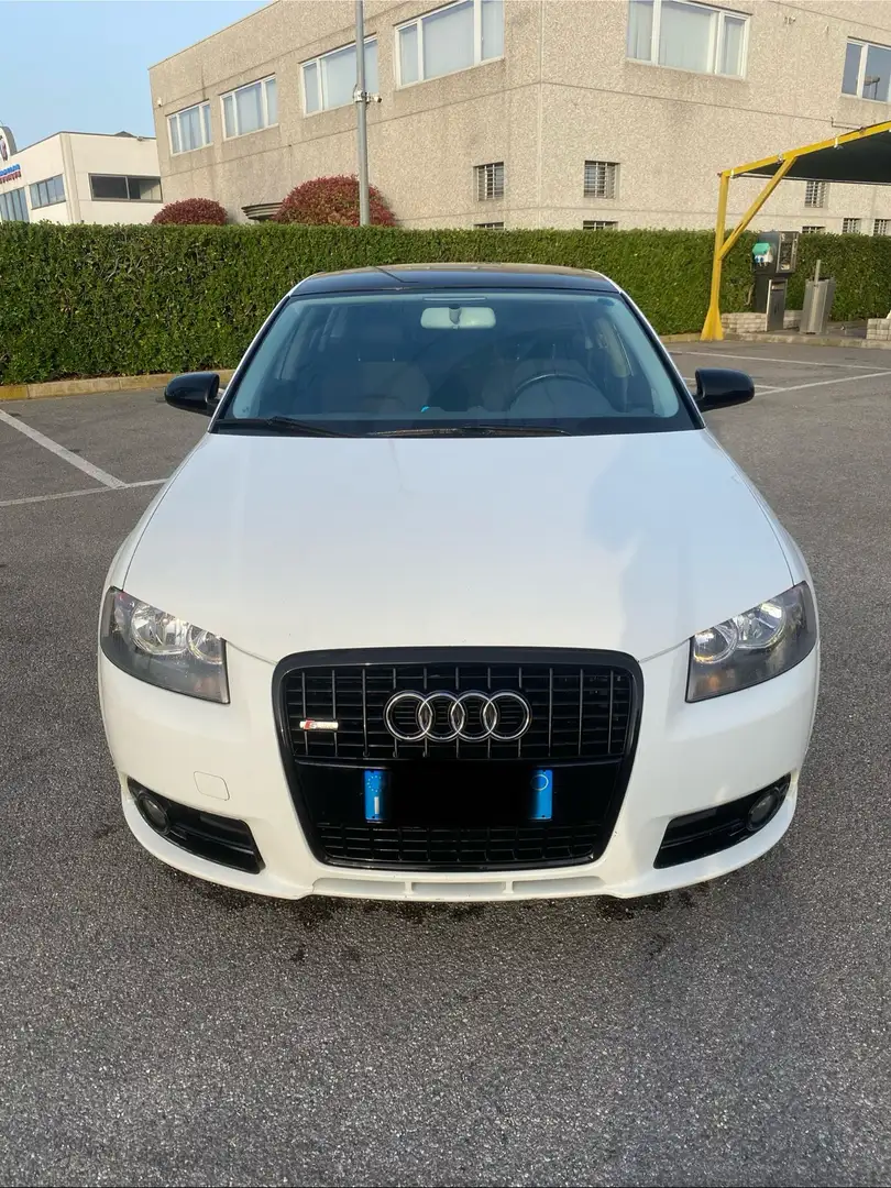 Audi A3 Sportback 2.0 tdi Ambiente s-tronic (dsg) - 1