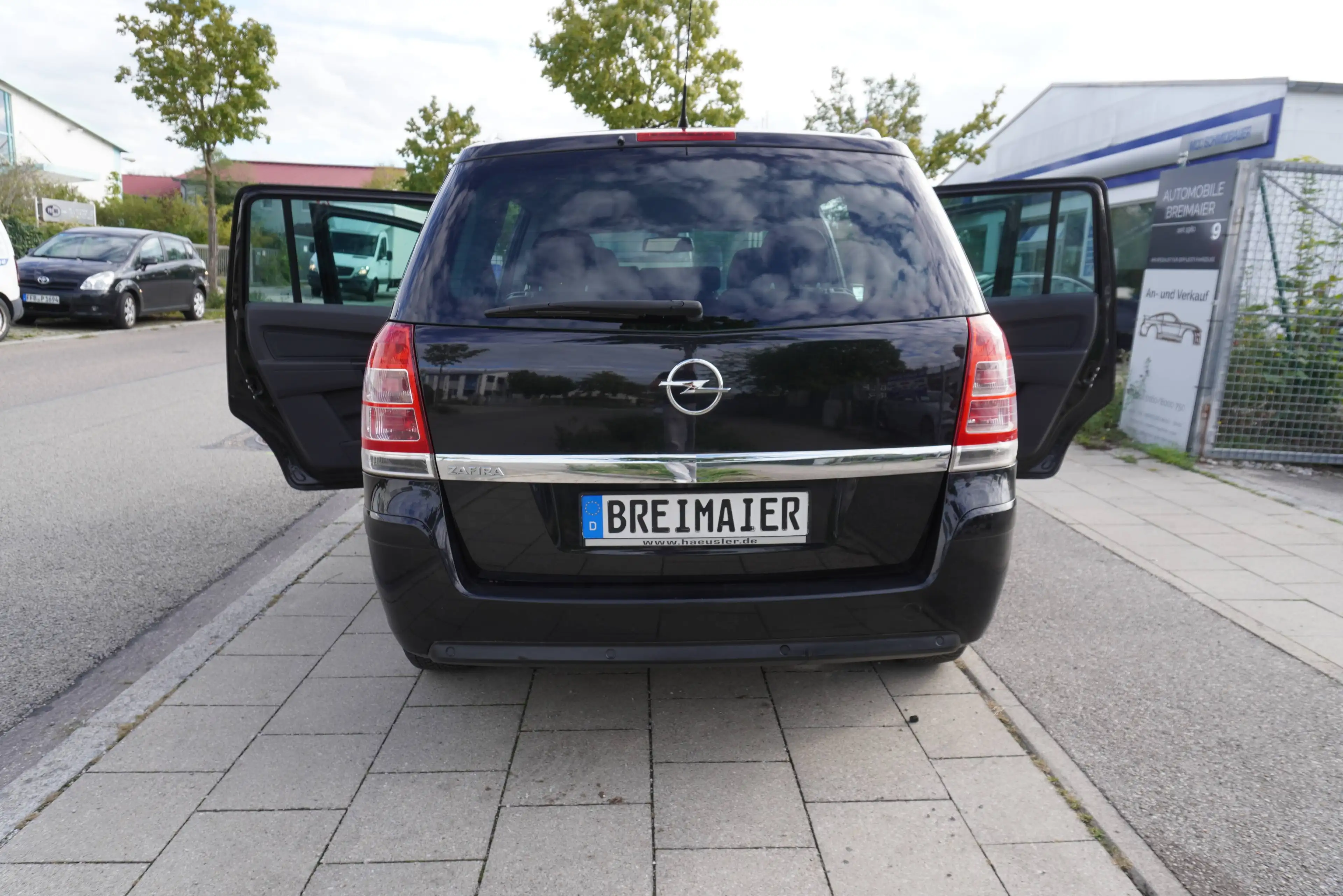 Opel Zafira INNOVATION*TÜV NEU*KLIMA*7 SITZE* 91.000KM — photo 4