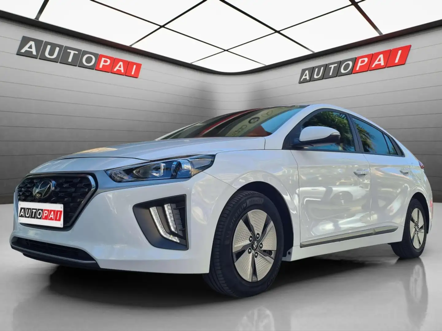 Hyundai IONIQ HEV 1.6 GDI Klass Blanco - 1