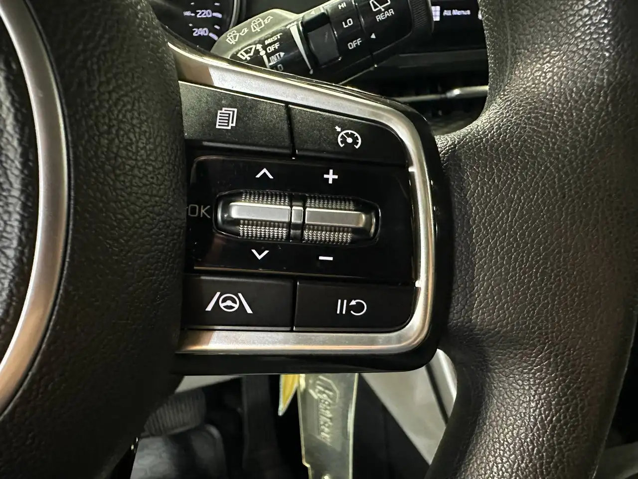 Kia Carnival photo Kia Carnival