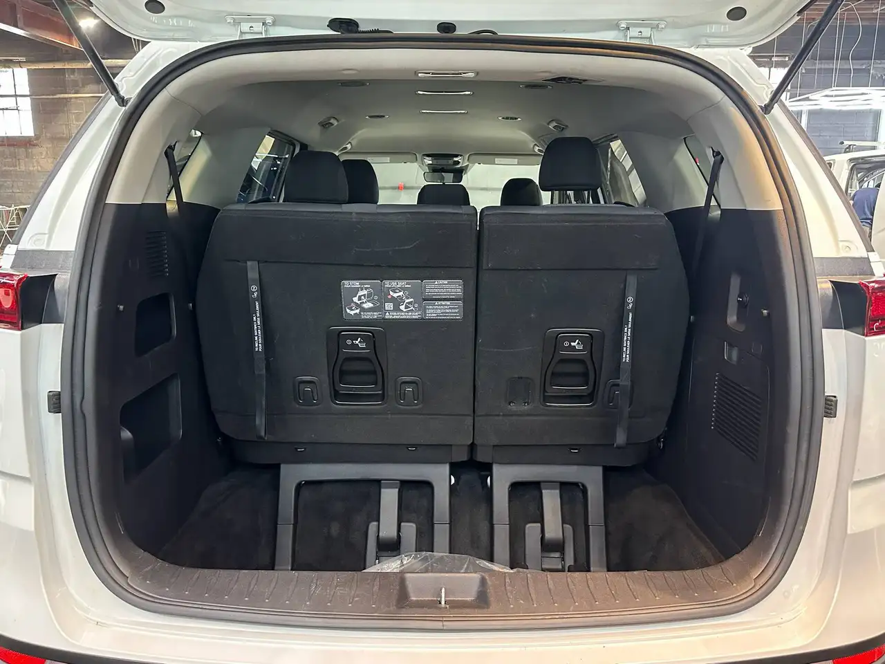 Kia Carnival photo Kia Carnival