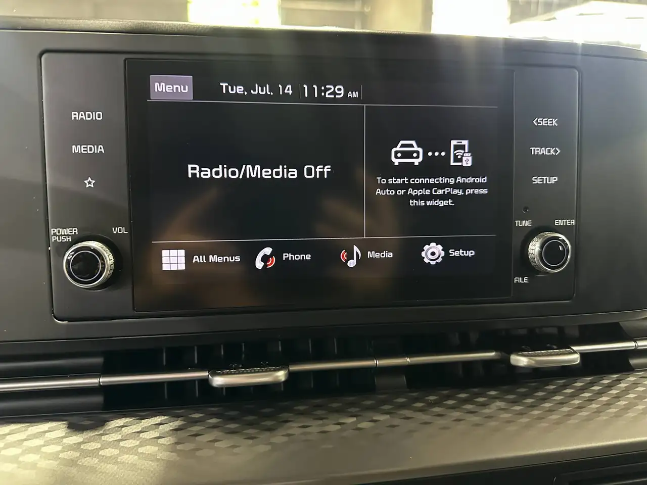 Kia Carnival photo Kia Carnival