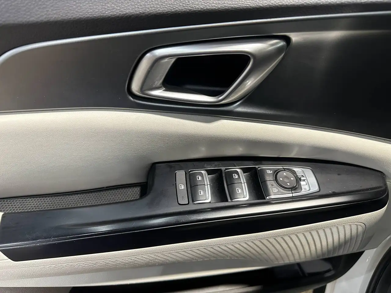 Kia Carnival photo Kia Carnival