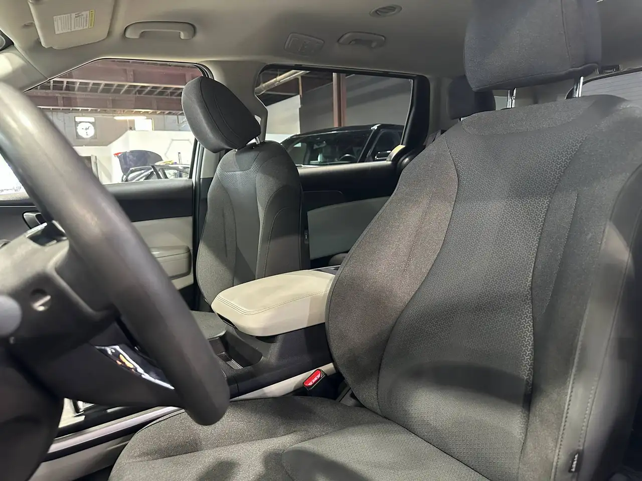 Kia Carnival photo Kia Carnival