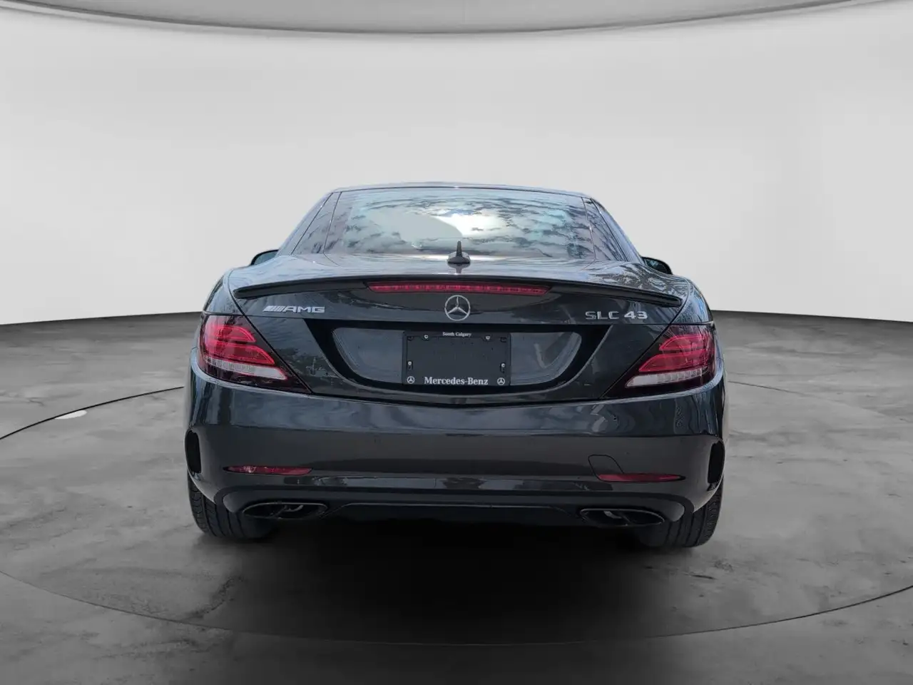 Mercedes-Benz SLC снимка Mercedes-Benz SLC