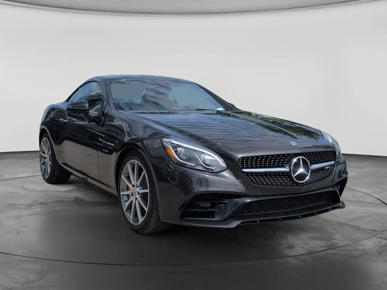 Mercedes-Benz SLC снимка Mercedes-Benz SLC