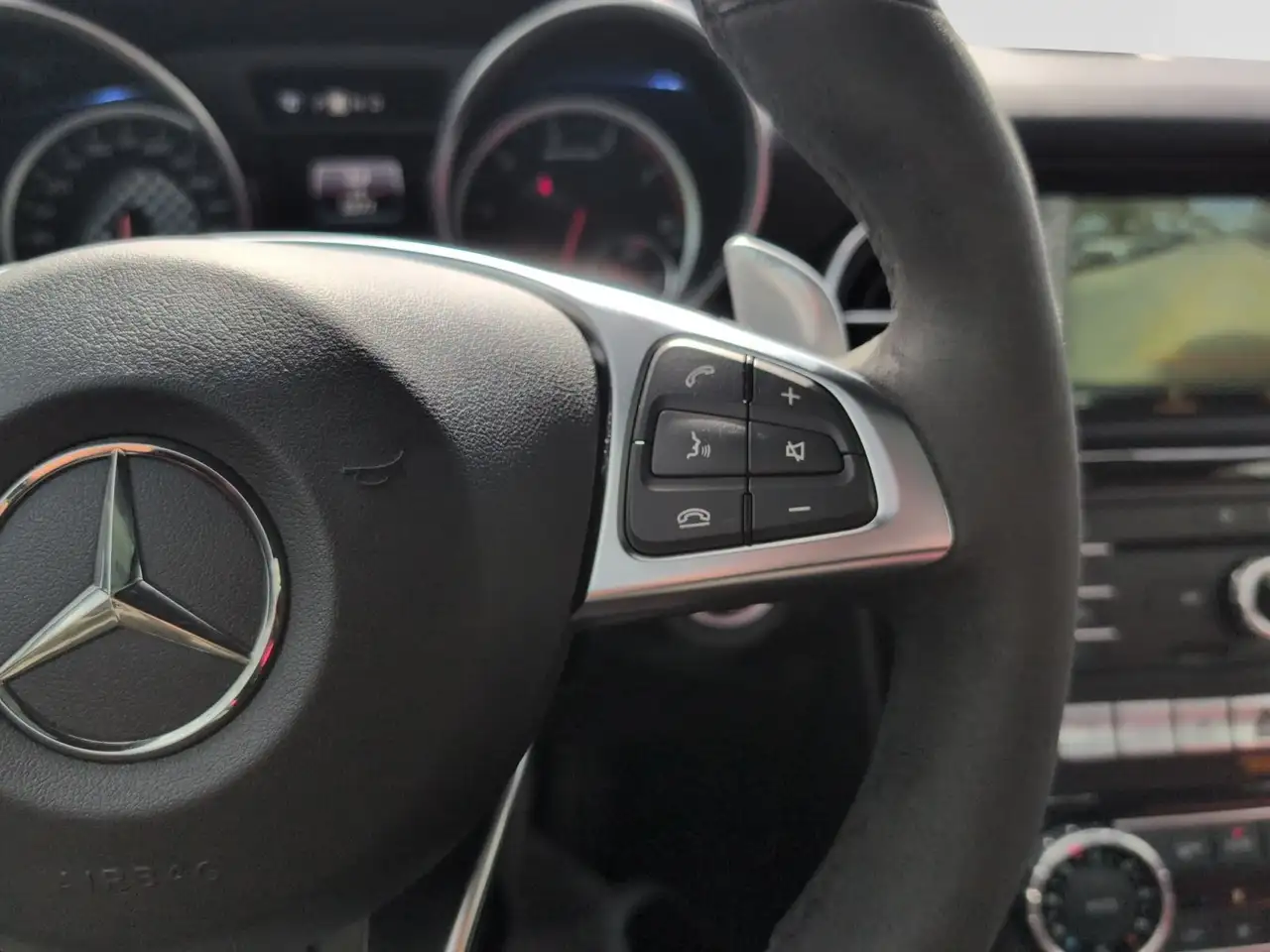 Mercedes-Benz SLC снимка Mercedes-Benz SLC