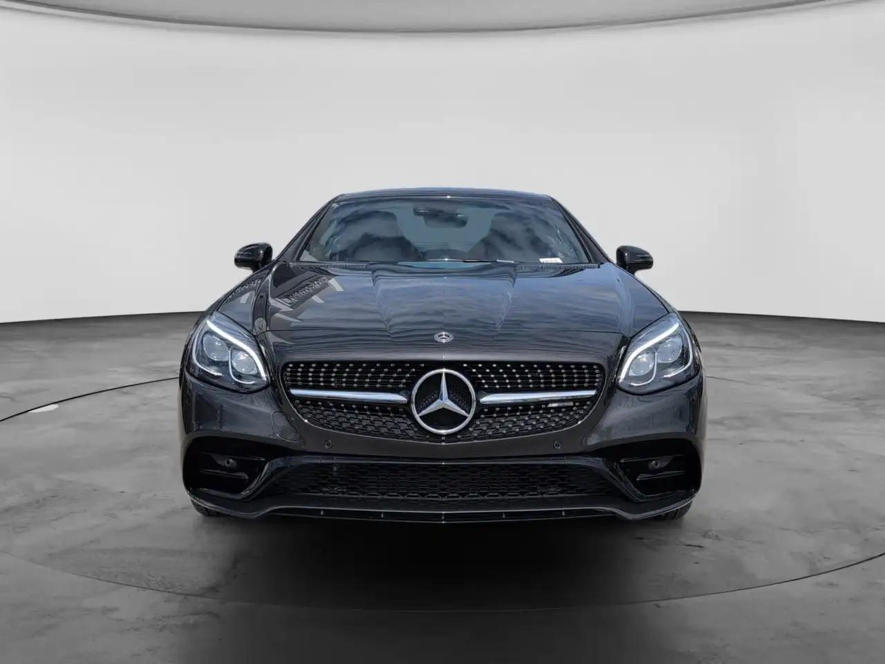 Mercedes-Benz SLC снимка Mercedes-Benz SLC