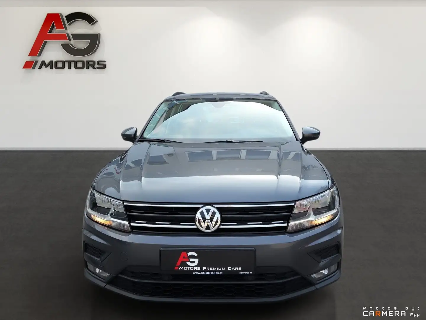 Volkswagen Tiguan 1,5 TSI ACT Comfortline DSG Grau - 2