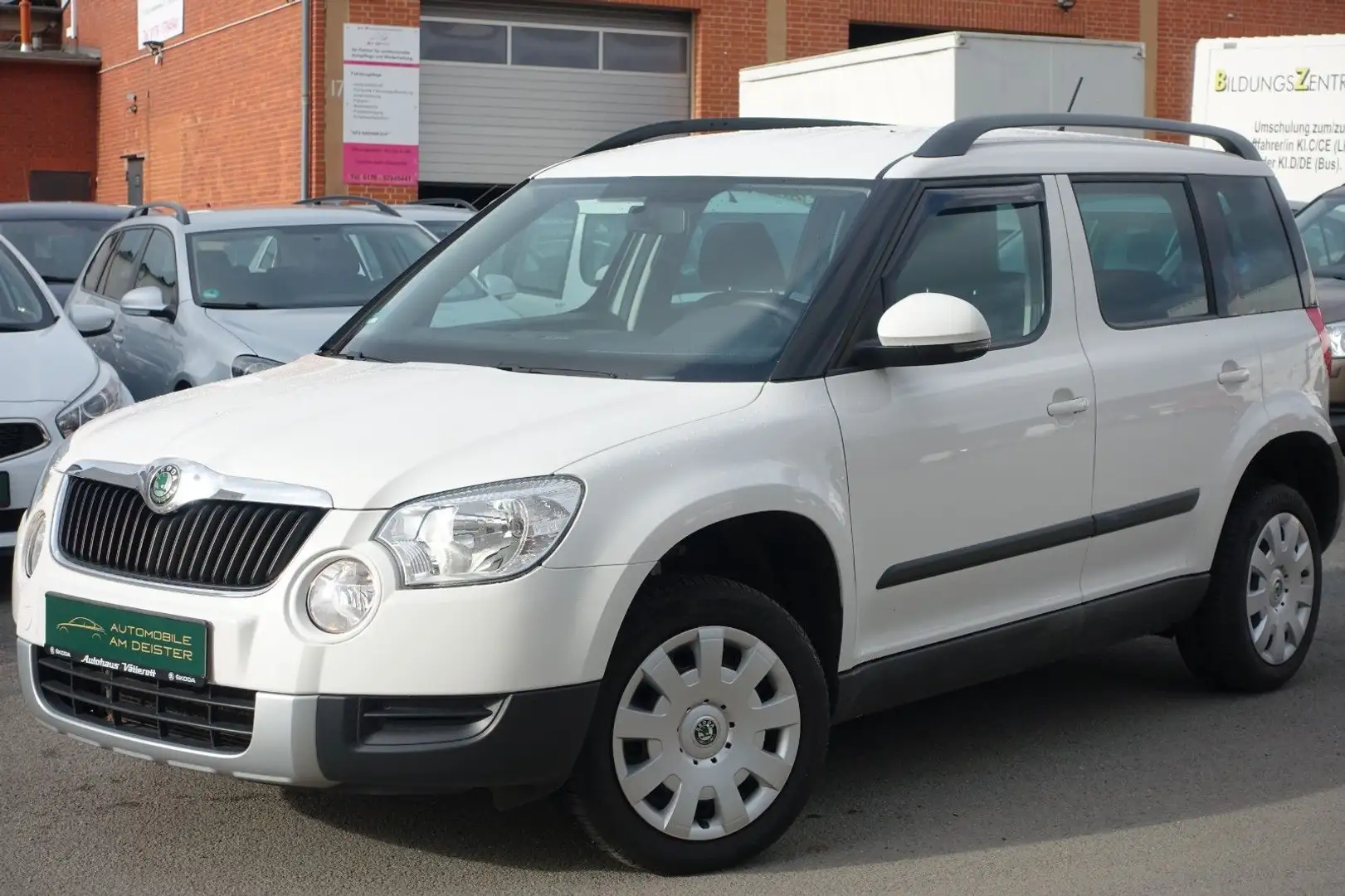 Skoda Yeti Active Plus Edition//SER.+ZR/WAPU. NEU//SHZ Blanc - 2