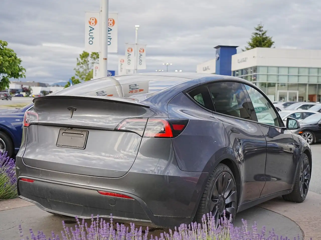 Tesla Model Y fotografie Tesla Model Y