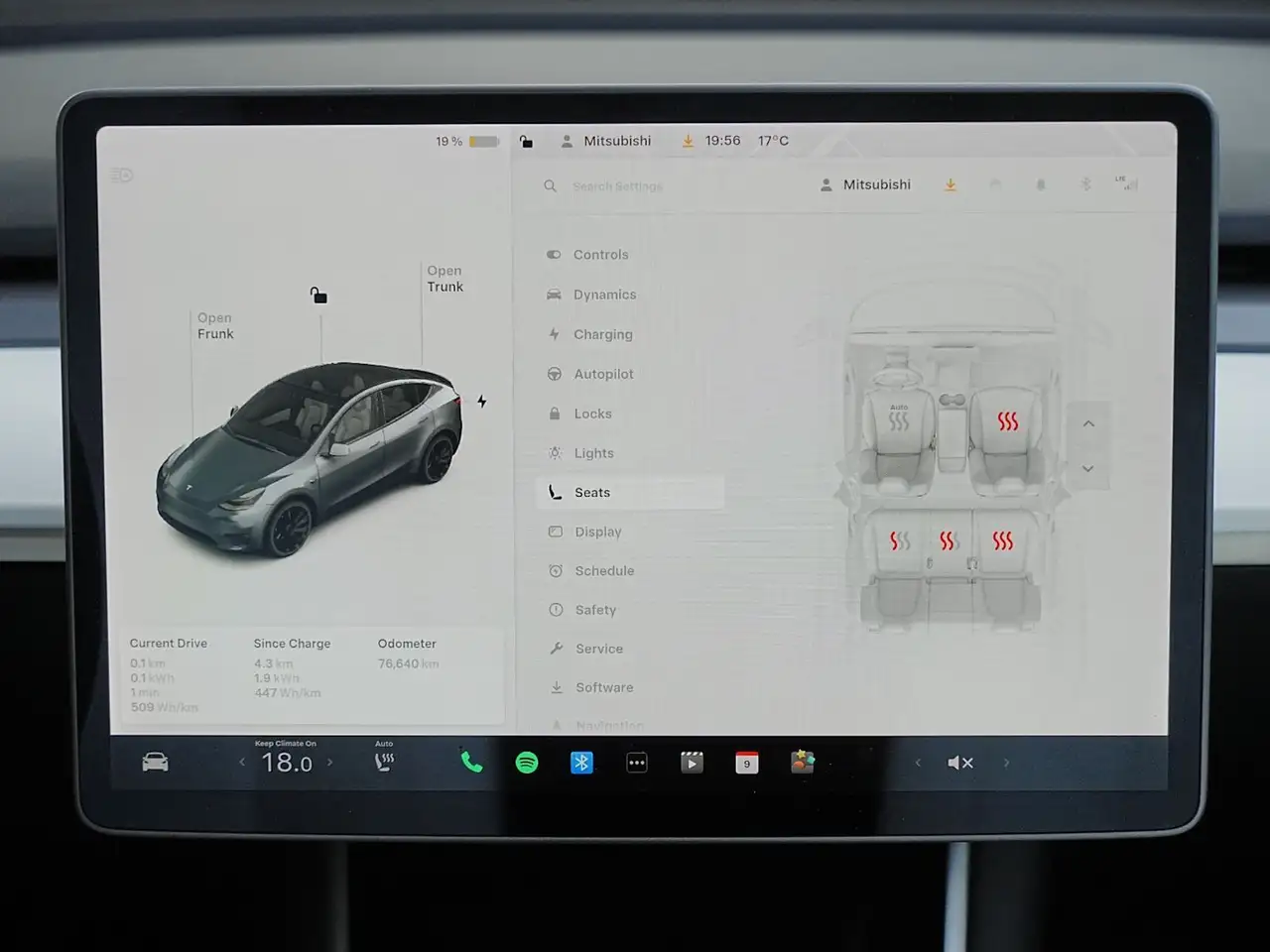 Tesla Model Y fotografie Tesla Model Y