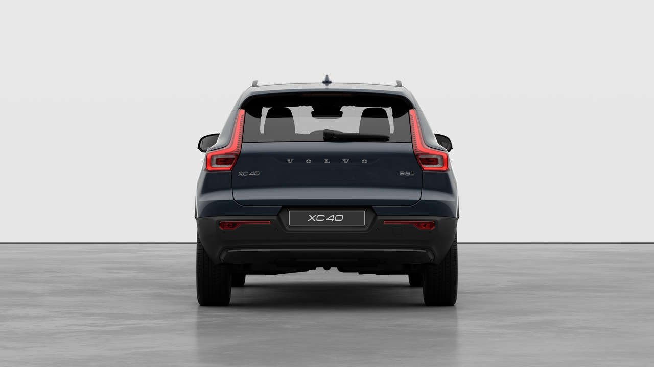 2026 Volvo XC40 Plus (Dark Theme) thumb 6