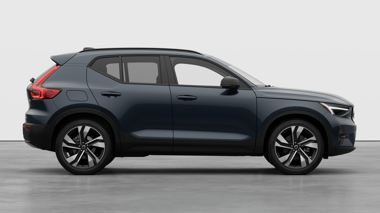 2026 Volvo XC40 Plus (Dark Theme) thumb 7