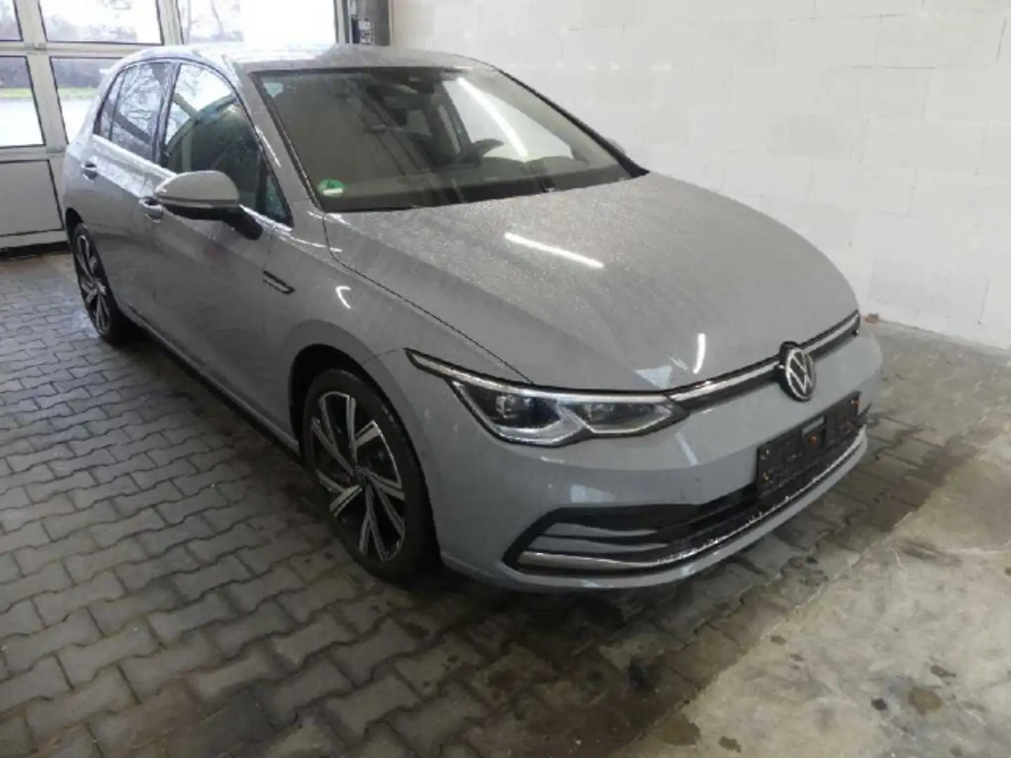 Volkswagen Golf Style 1.5 eTSI DSG | 18" in Schwarz | ACC | Grau - 2