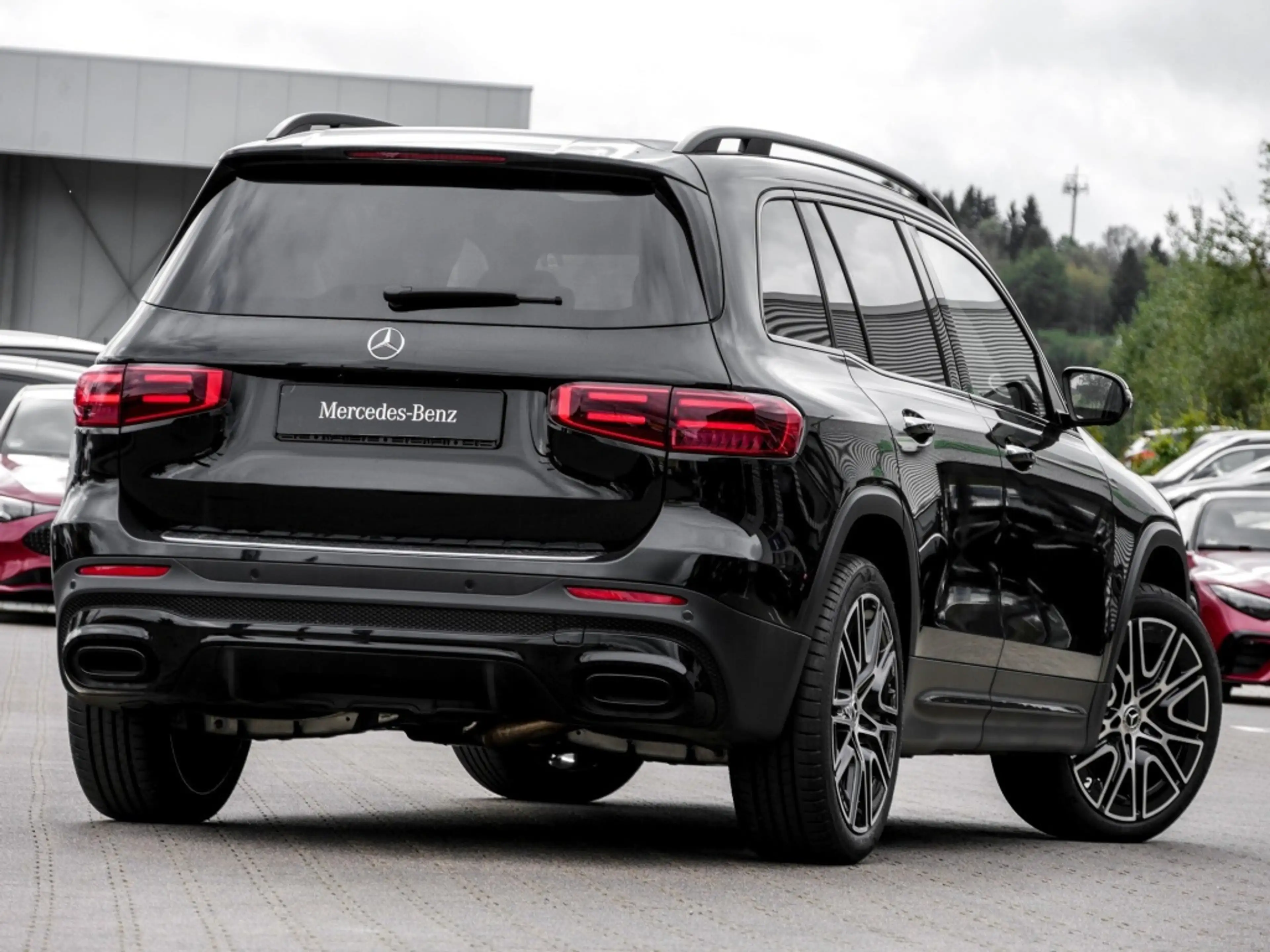 Mercedes-Benz GLB 220 d 4M AMG-Sport/Pano/Technik/7.Sitze/AHK — photo 3
