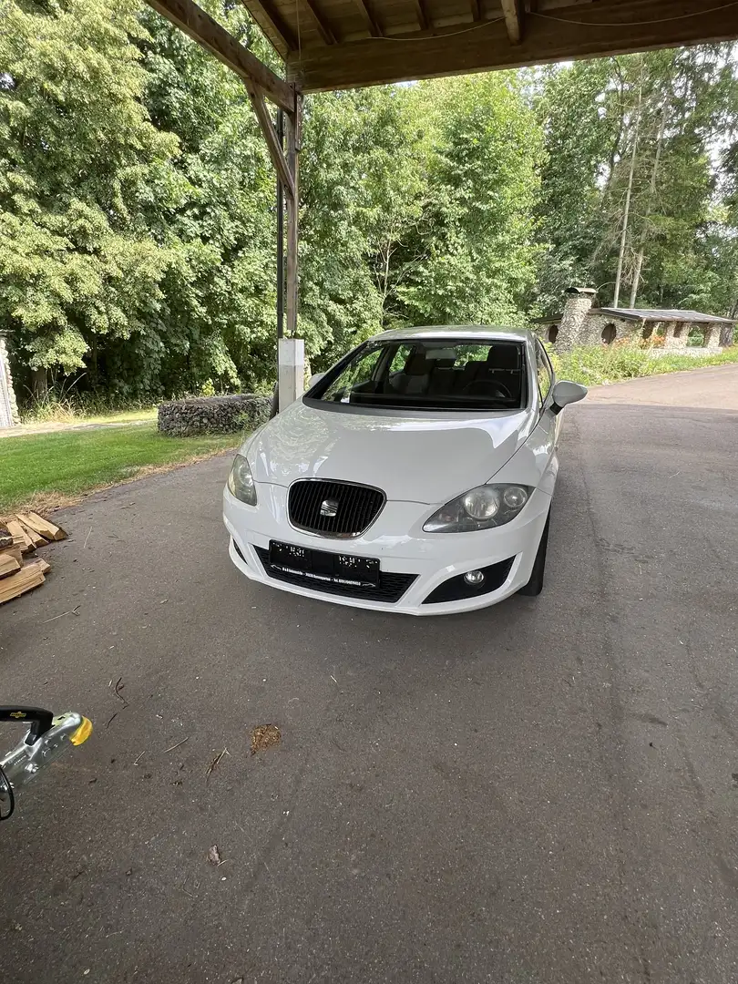 SEAT Leon Good Stuff Weiß - 1