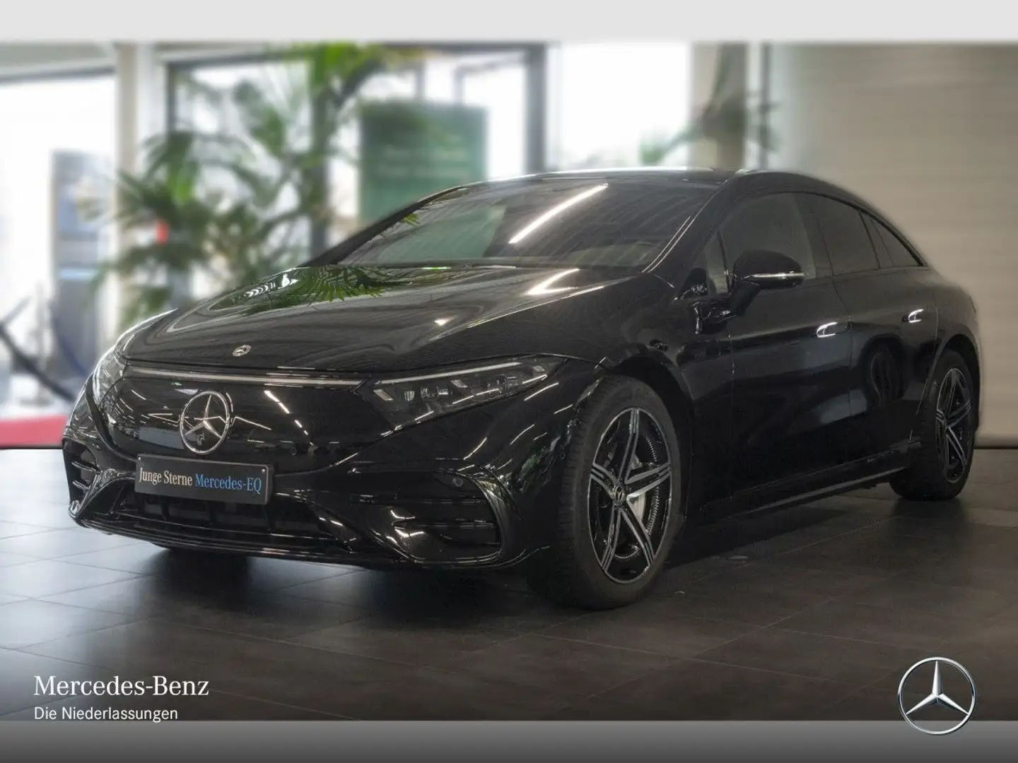 Mercedes-Benz EQS 580 4Matic AMG Fahrass Airmat Pano Burmester Schwarz - 2