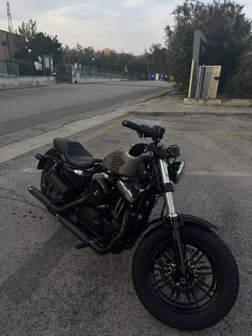Harley-Davidson Sportster 1200 custom - 2