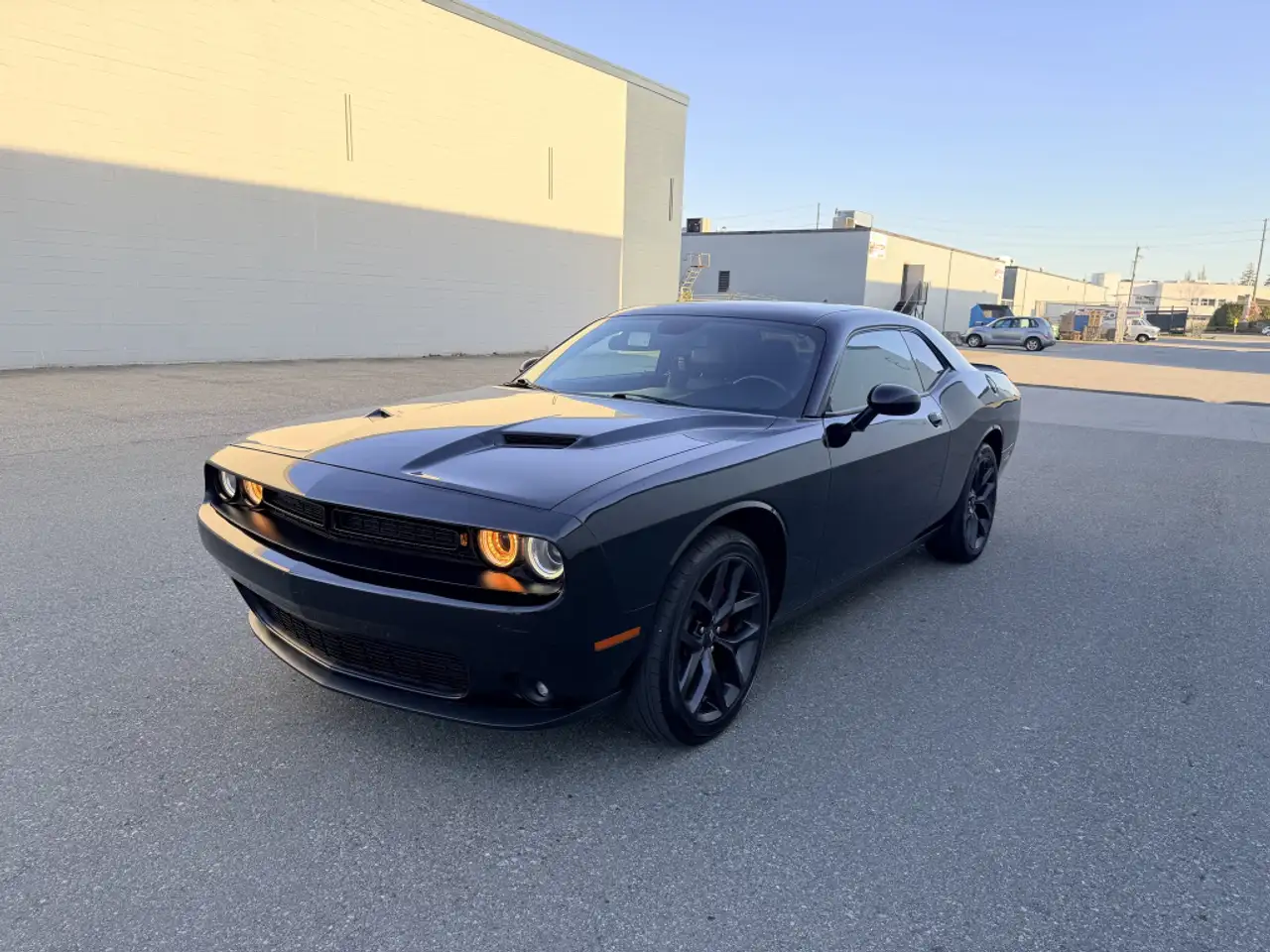 Dodge Challenger снимка Dodge Challenger