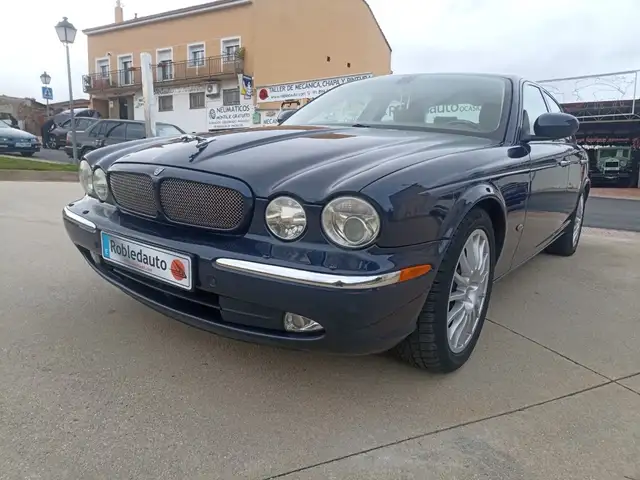 Jaguar XJ XJ6 2.7D V6 Executive Aut.