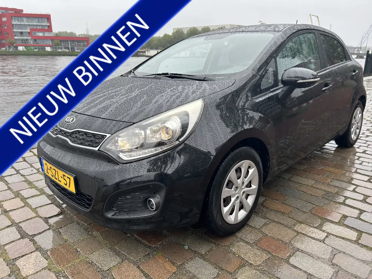 Kia Rio 1.2 CVVT Plus Pack 5 deurs airco apk keurige auto Zwart - 1