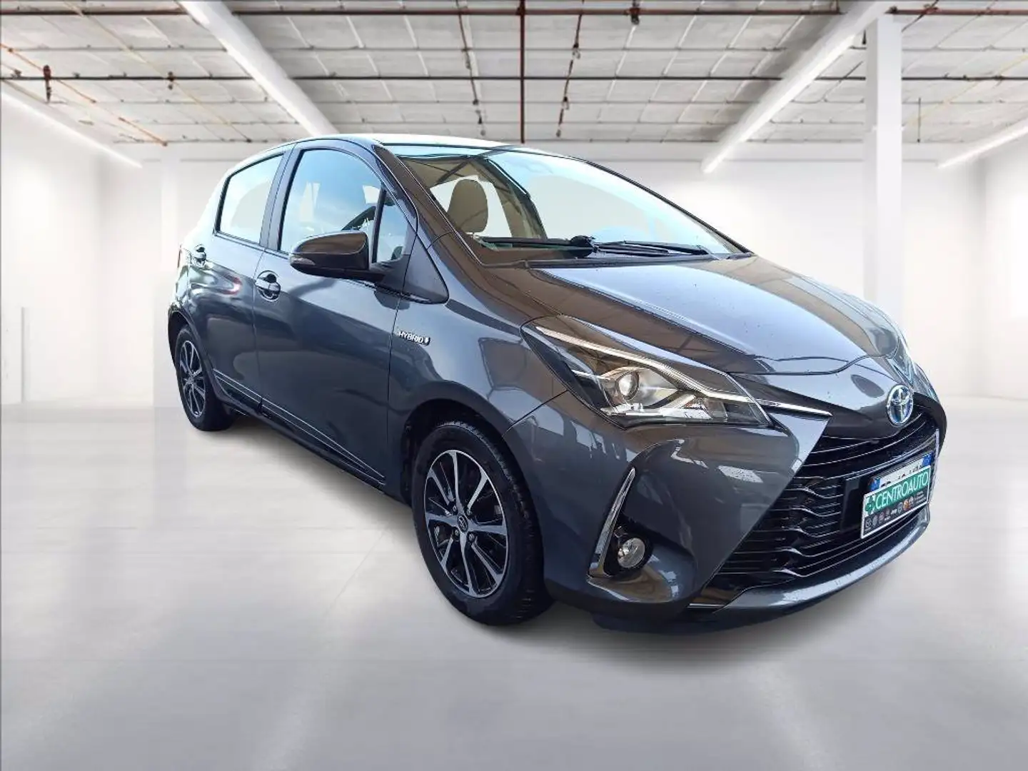 Toyota Yaris 5p 1.5h Active Grigio - 1