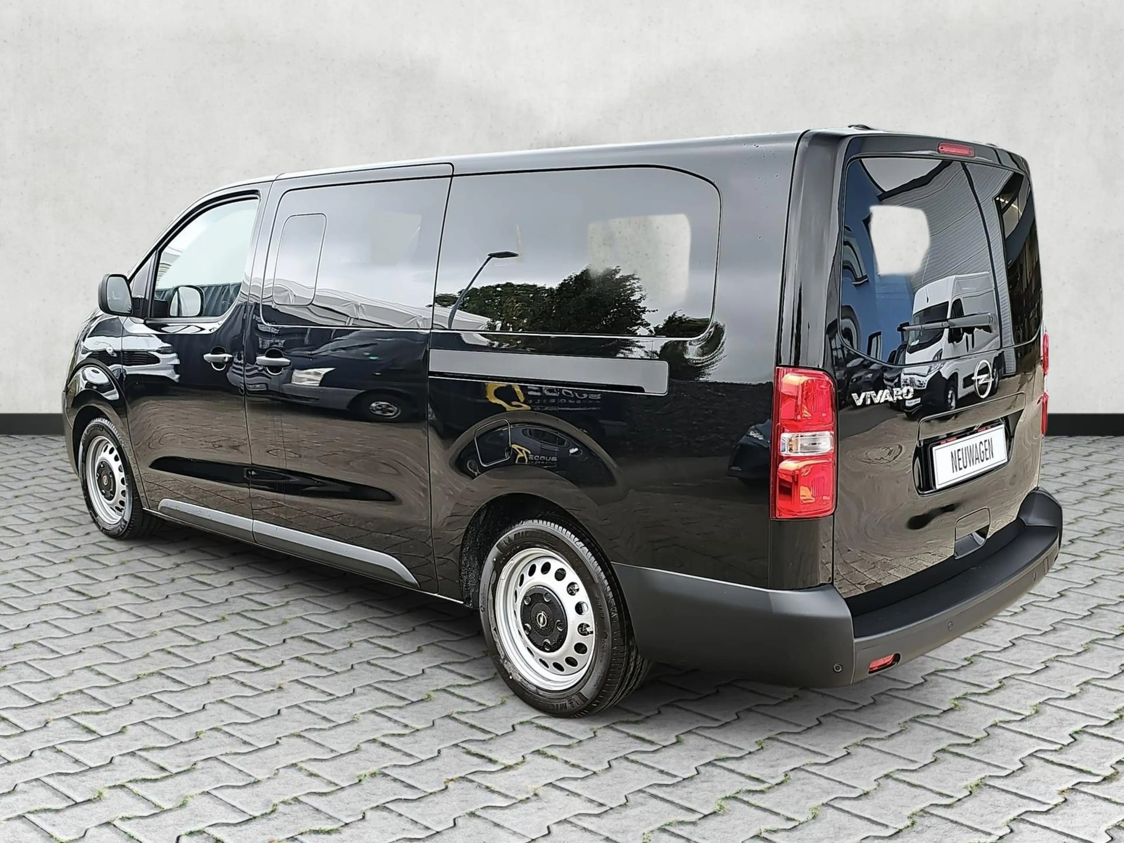 Opel Vivaro XL Kombi 2.2 Diesel Autom. Navi / Kamera 132 kW... — photo 5