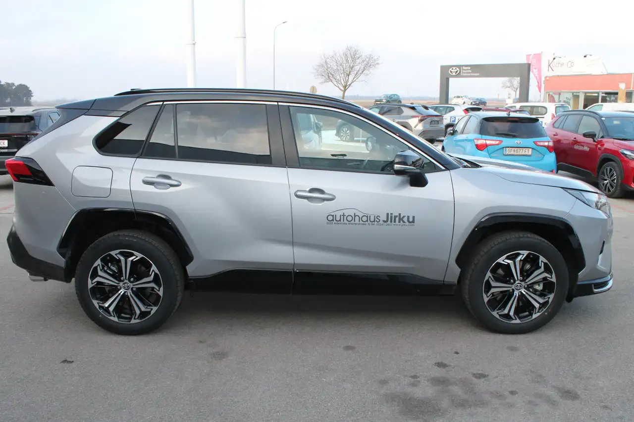 Toyota RAV4 2026