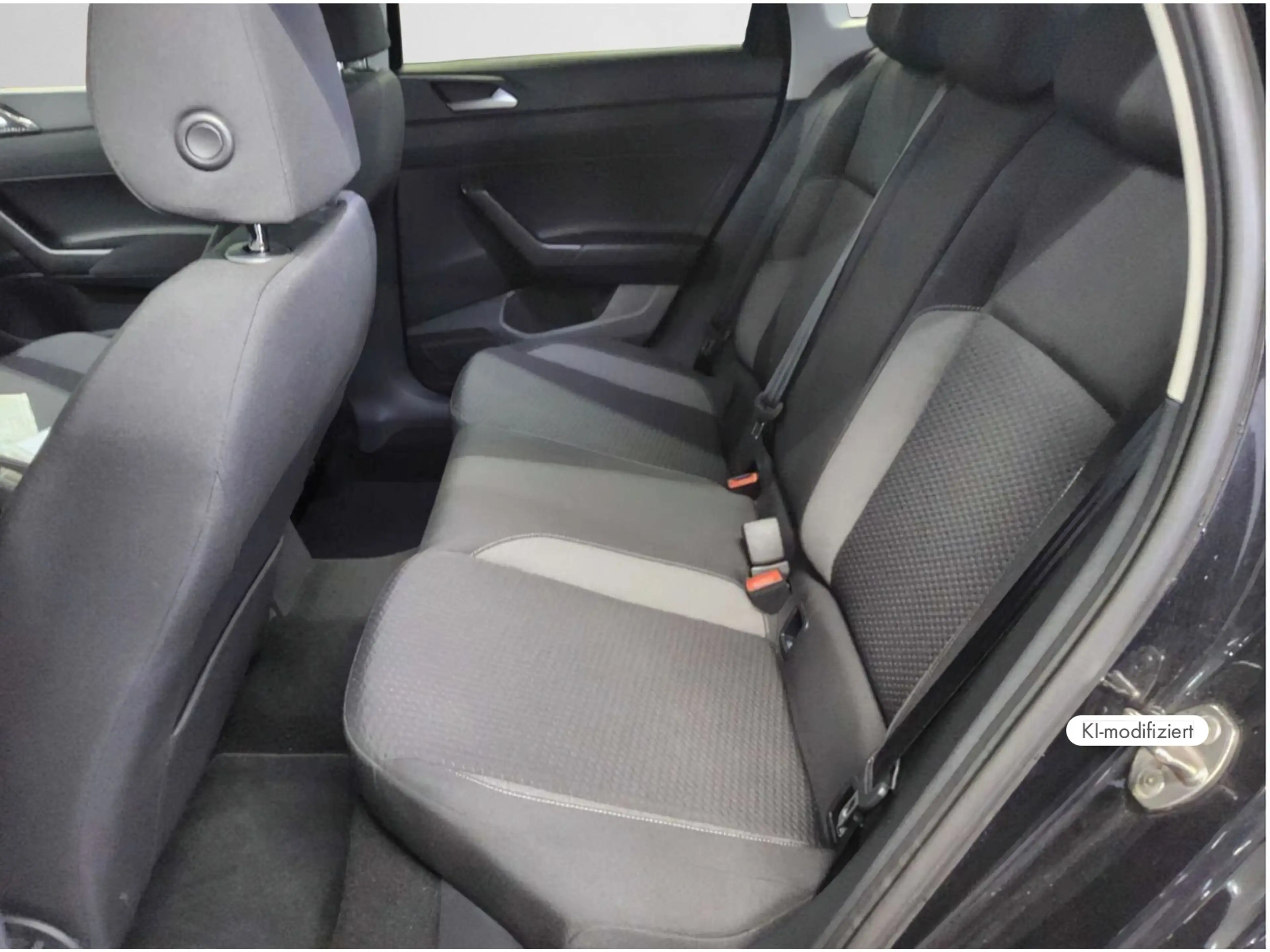 Volkswagen Taigo 1.0 TSI Life RFK KLIMA NAVI EPH CARPLAY — photo 3
