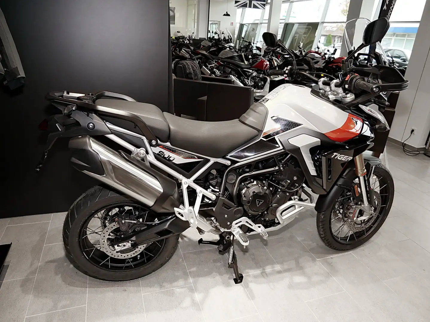 Triumph Tiger 900 Rally Pro, inkl. 900 Vorteilsaktion Grau - 2