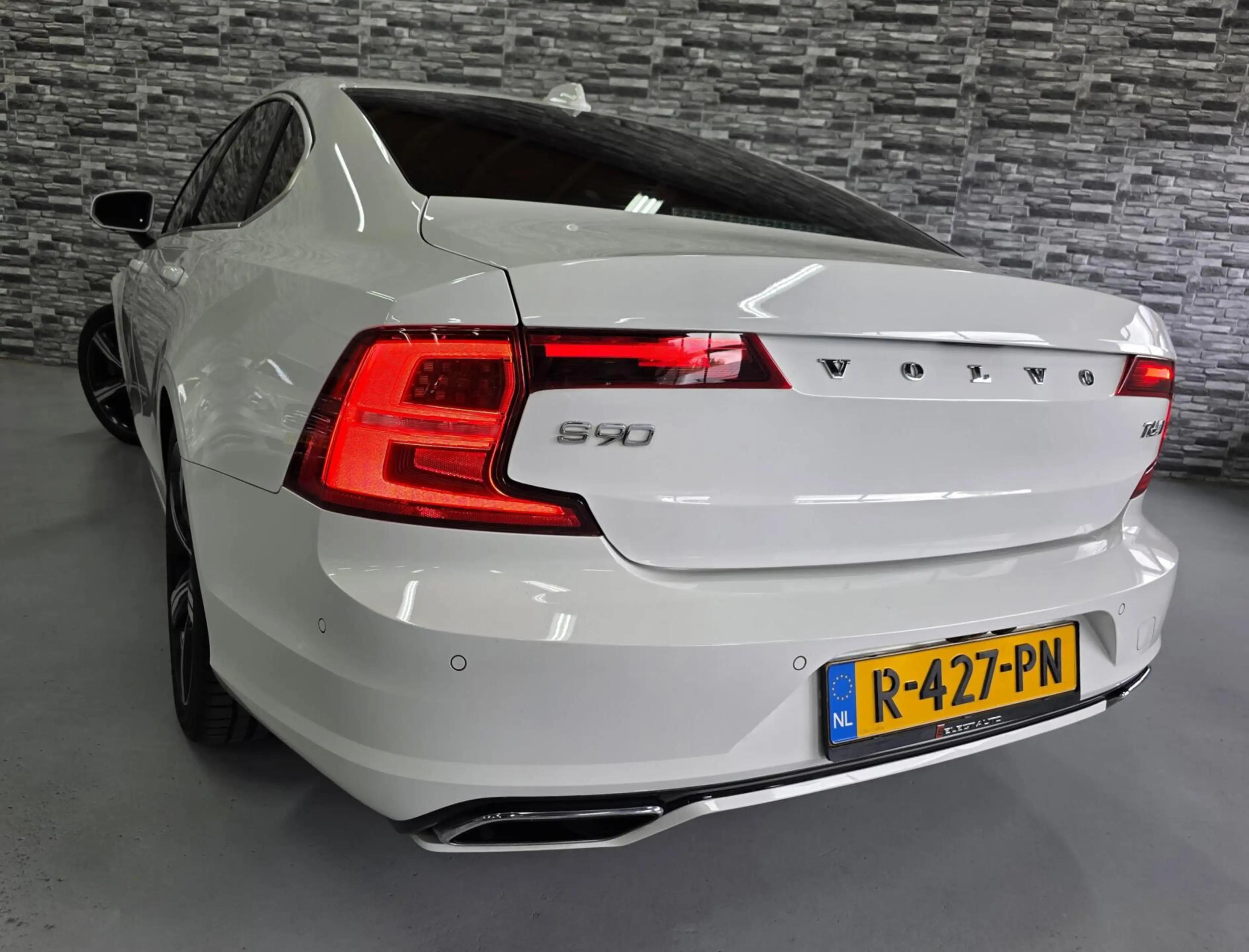 Volvo S90 2.0 T6 AWD Inscription R Design *320PK*Ice white*! — photo 32