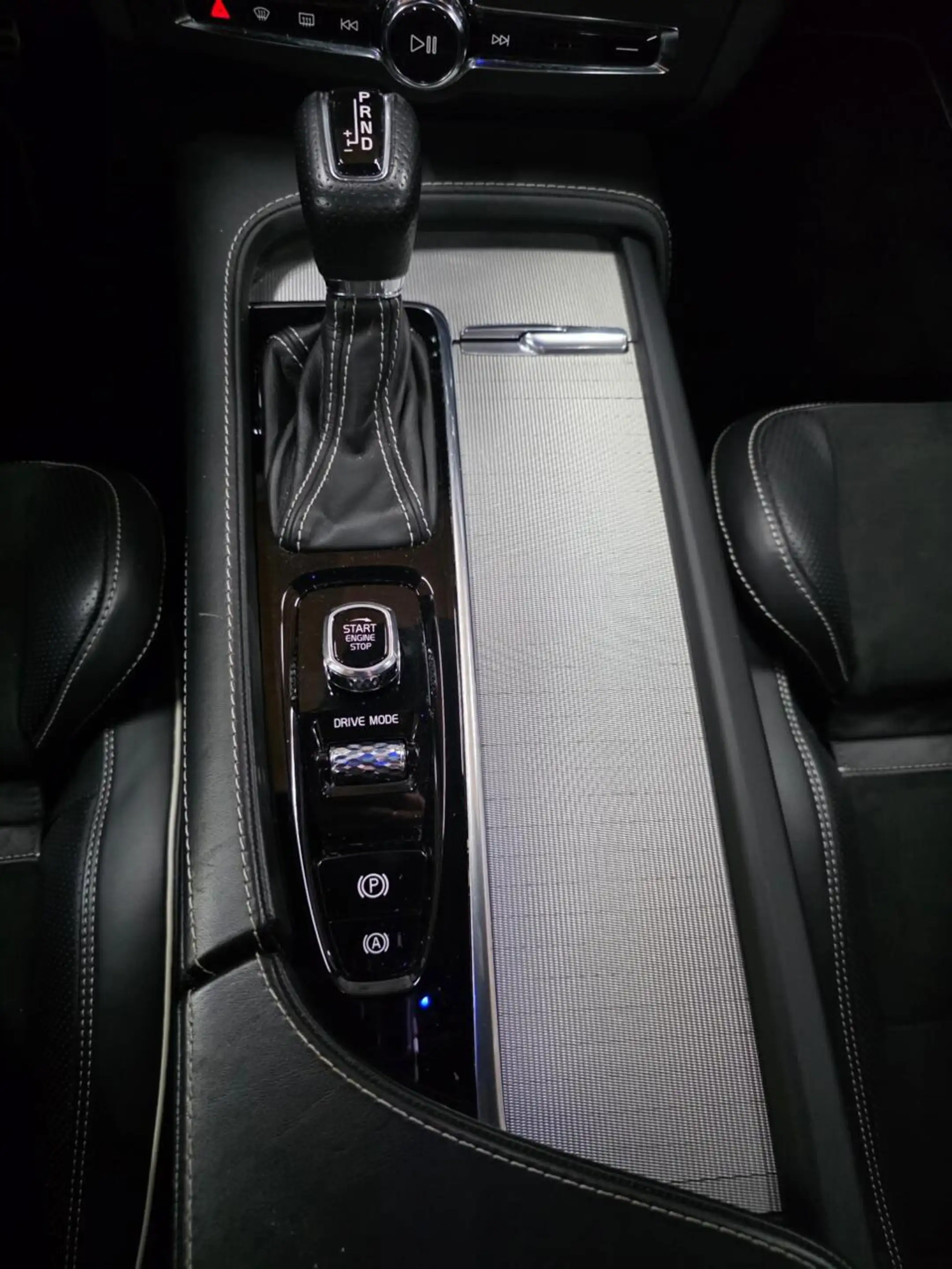 Volvo S90 2.0 T6 AWD Inscription R Design *320PK*Ice white*! — photo 21