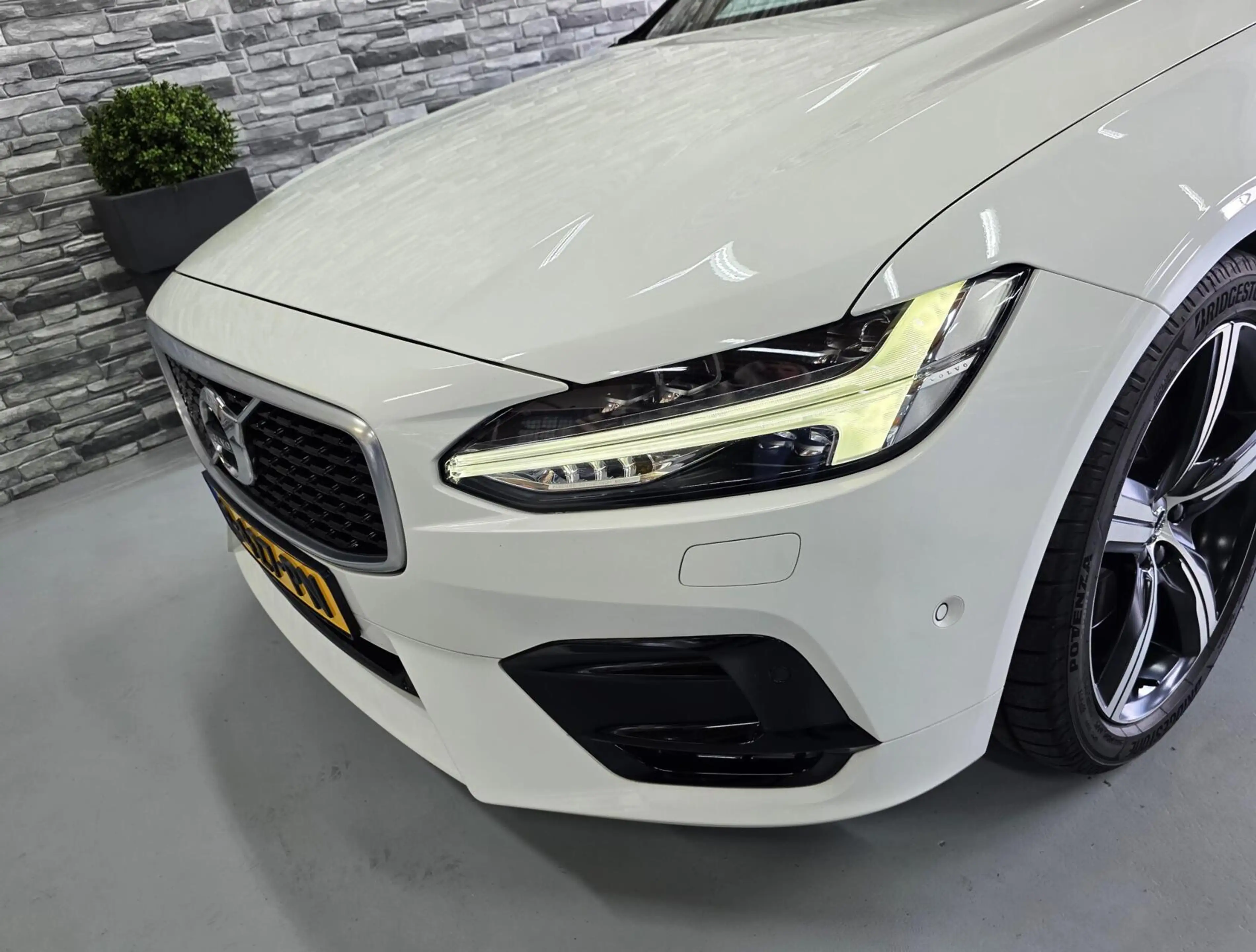 Volvo S90 2.0 T6 AWD Inscription R Design *320PK*Ice white*! — photo 37