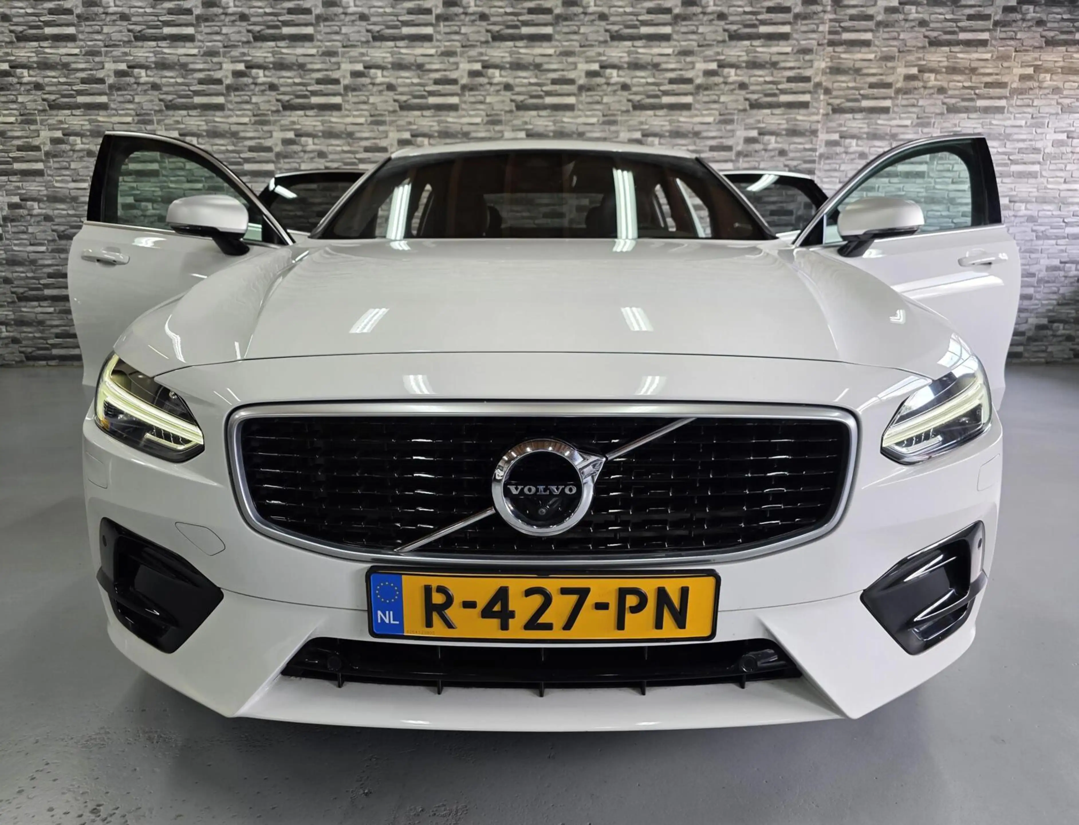 Volvo S90 2.0 T6 AWD Inscription R Design *320PK*Ice white*! — photo 5