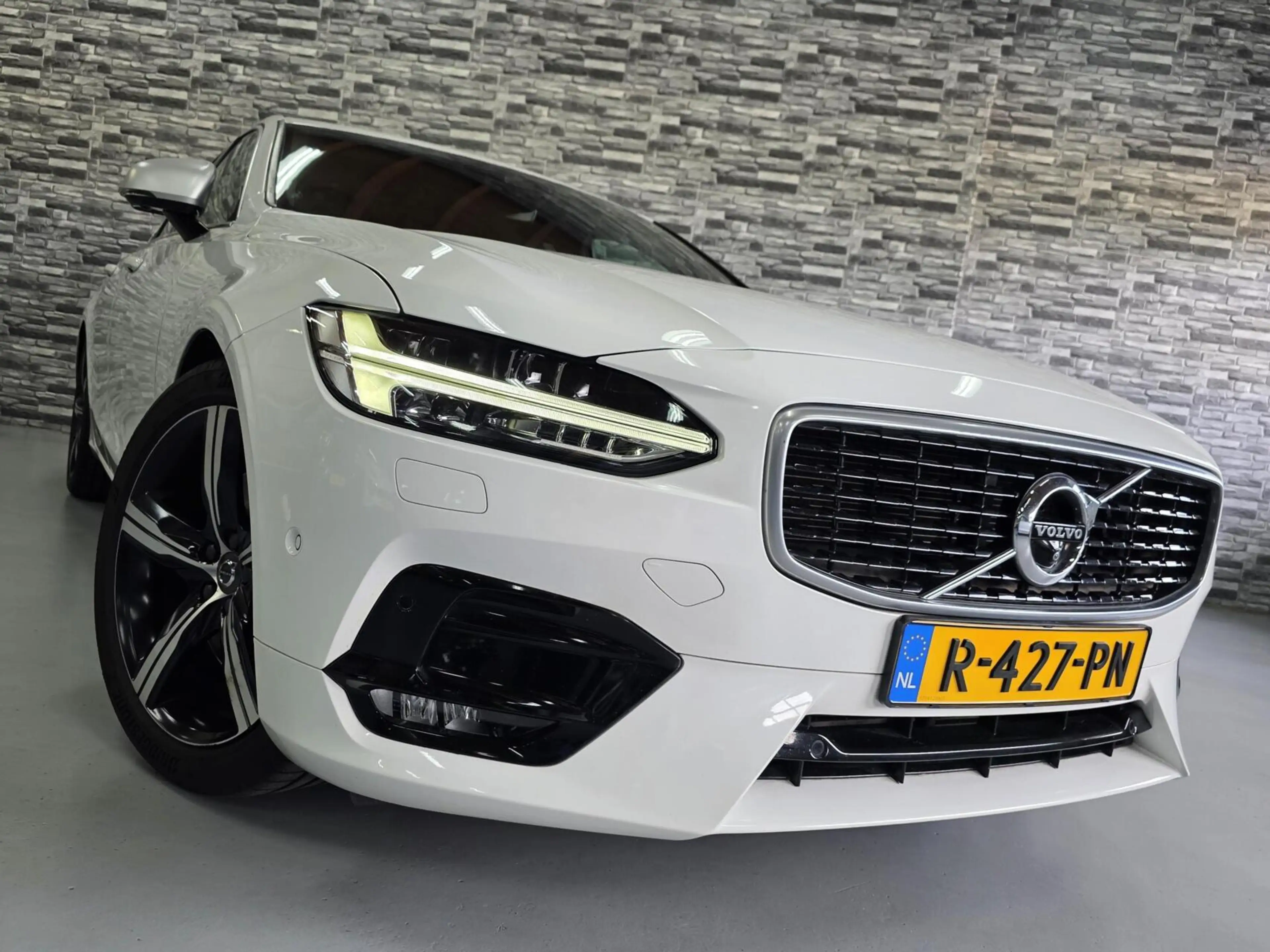 Volvo S90 2.0 T6 AWD Inscription R Design *320PK*Ice white*! — photo 30