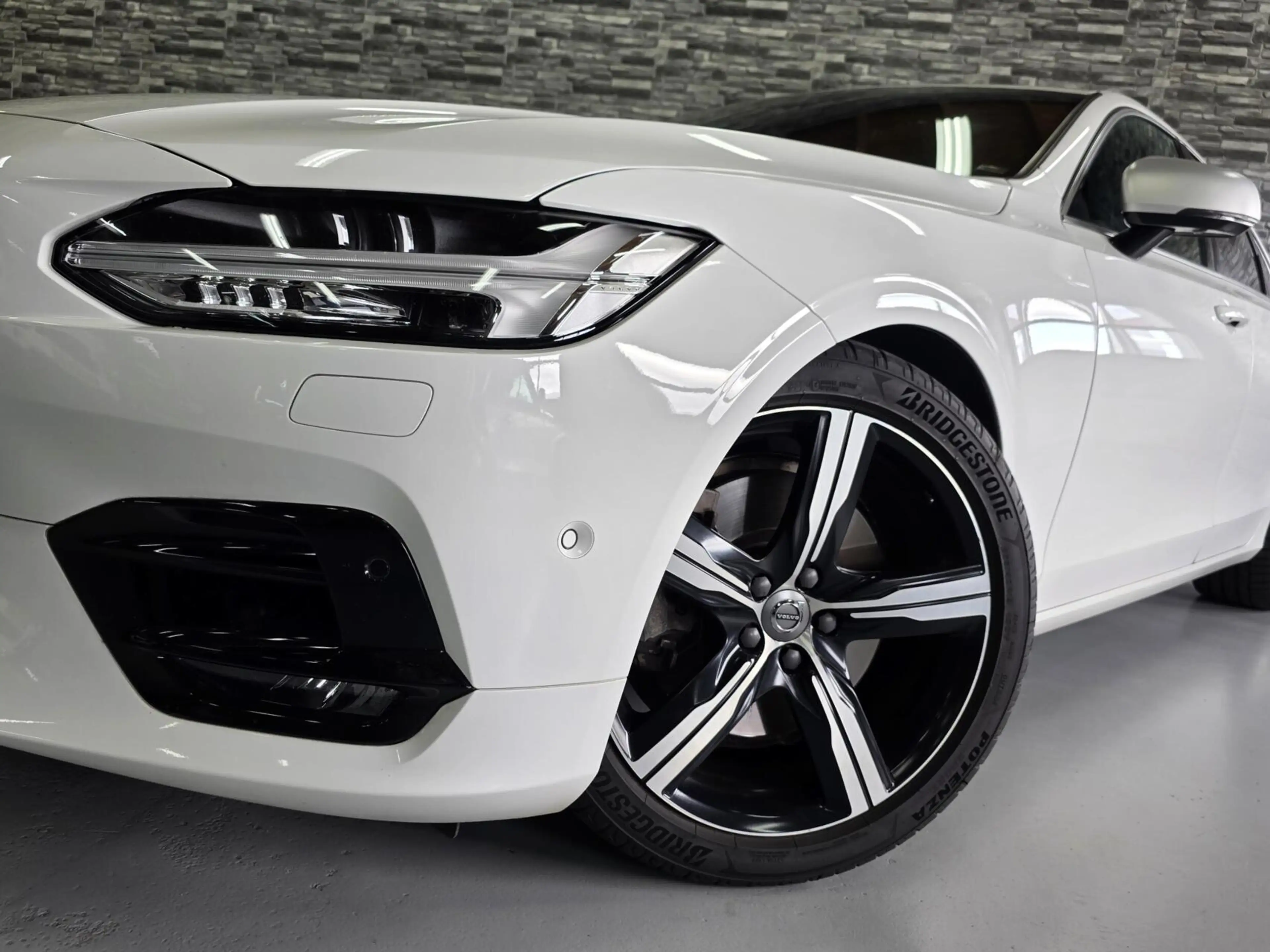 Volvo S90 2.0 T6 AWD Inscription R Design *320PK*Ice white*! — photo 34