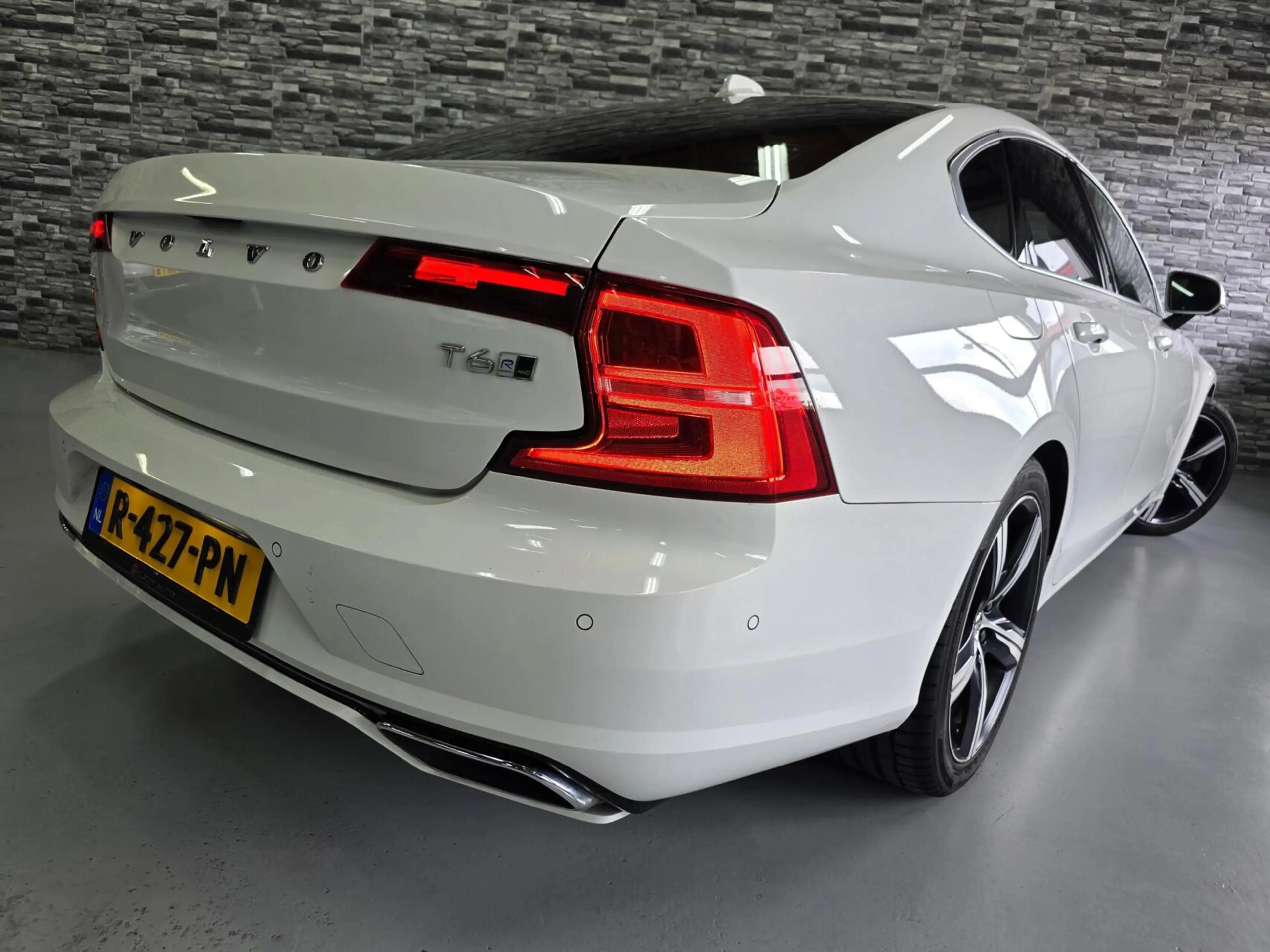 Volvo S90 2.0 T6 AWD Inscription R Design *320PK*Ice white*! — photo 2