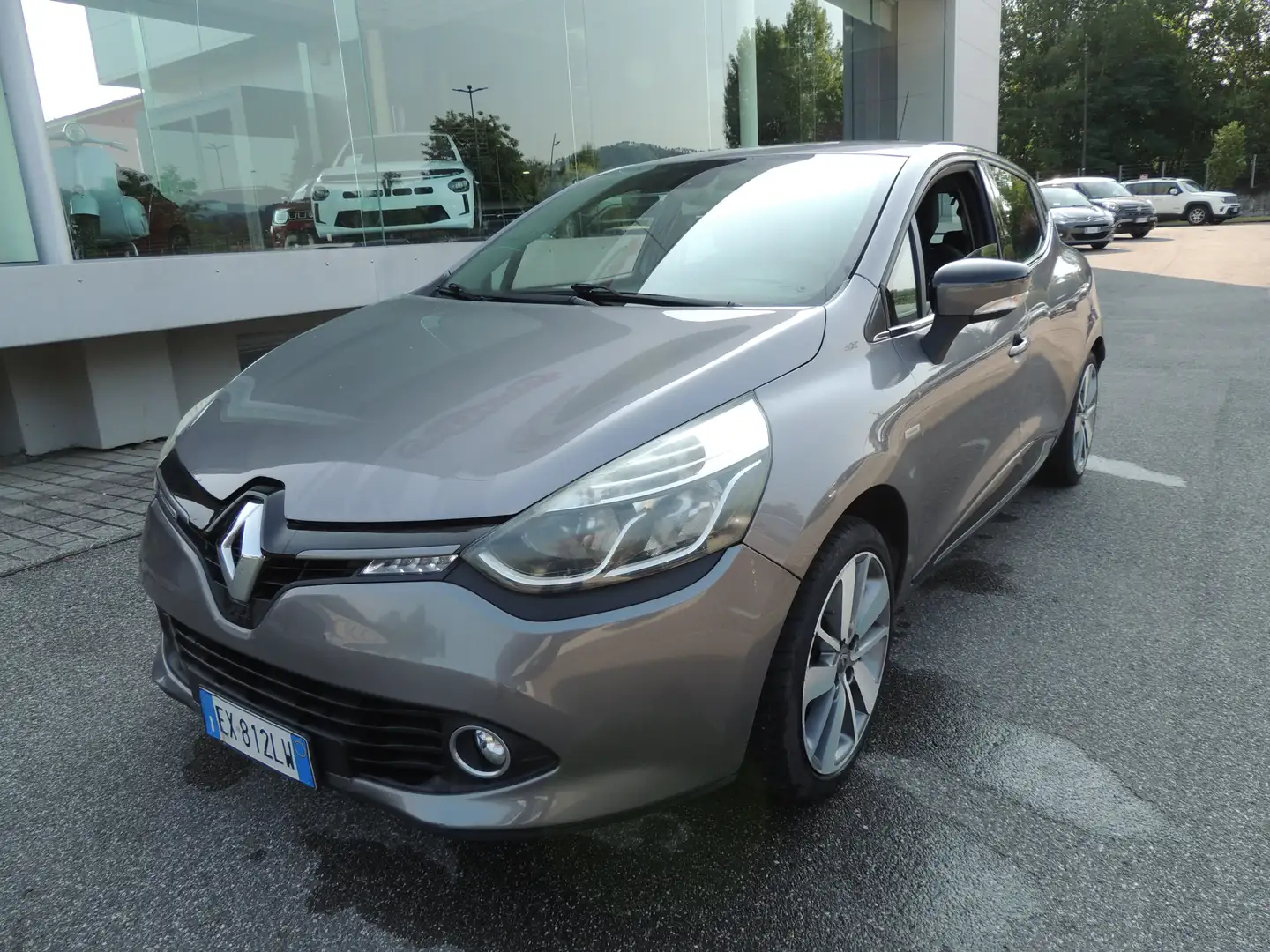 Renault Clio 5p 1.5 dci Costume National 75cv Gris - 1